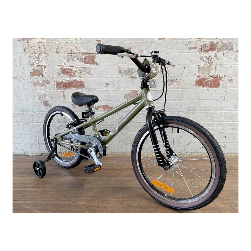 BYK E350 Boy's Bike, Camo/Black - Rider height: 95-117cm